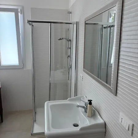 Villa Grasta, Nuova Esclusiva Con Piscina